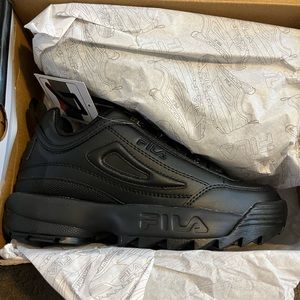 Fila big kid shoes